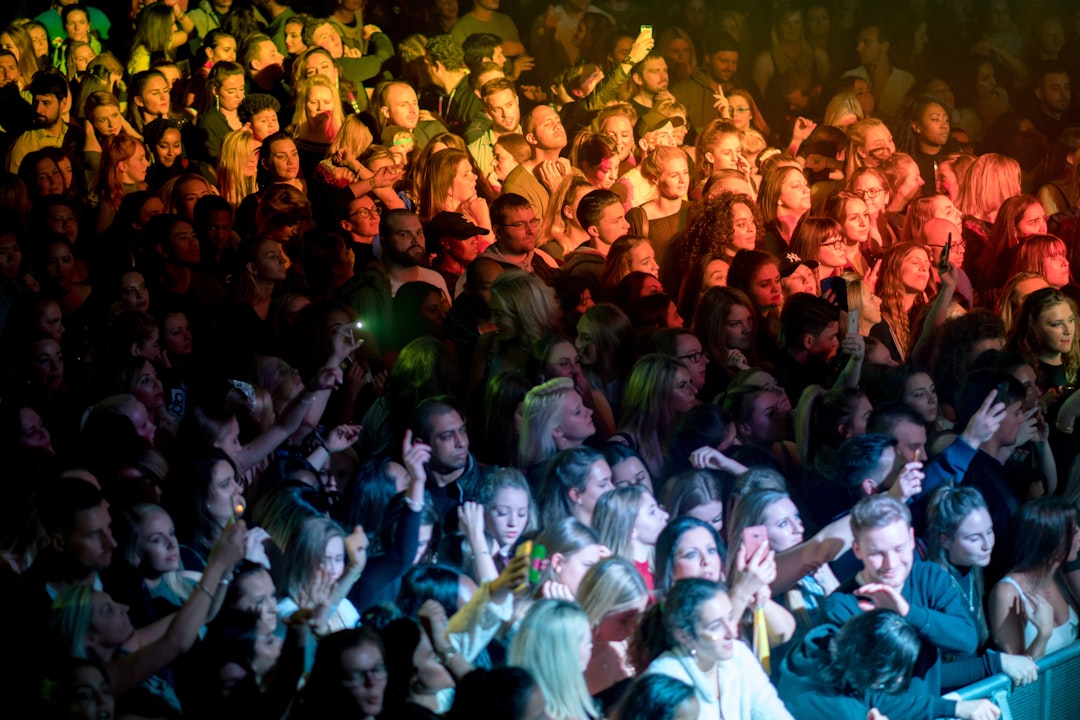 Photo Diverse audience